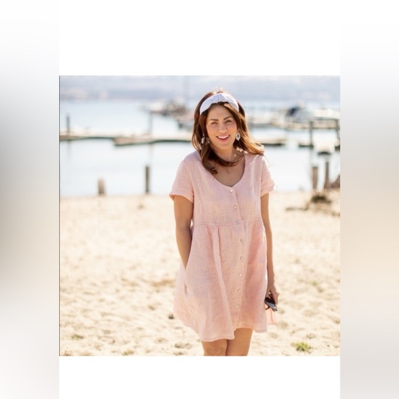 Priv Dresses & Skirts - Priv linen Light Pink Button-Down Dress